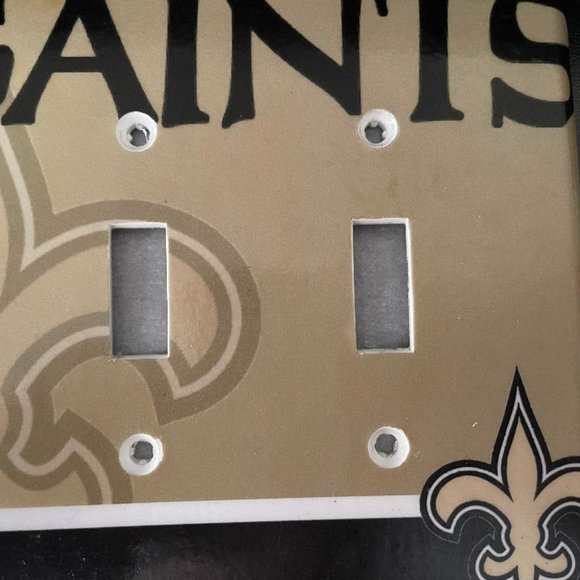 New Orleans Saints wall Switch Plate Cover - double switch - EUC - Picture 2 of 2